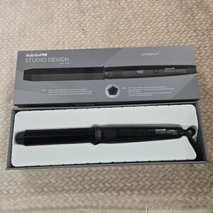 BaByliss Pro Studio Design Series 1.25 Inch Crimpcurl Curling Iron.ĺ